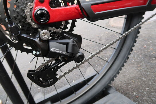 El-mountainbike TREK Marlin +6