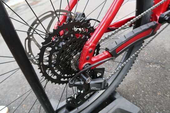 El-mountainbike TREK Marlin +6