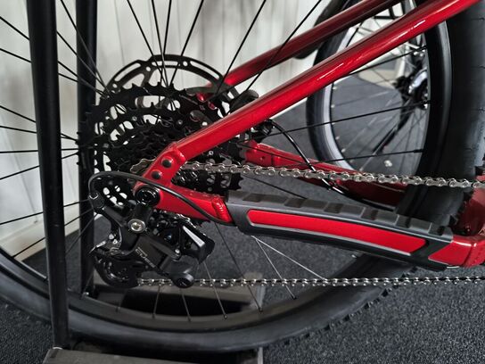 El-mountainbike TREK Marlin +6