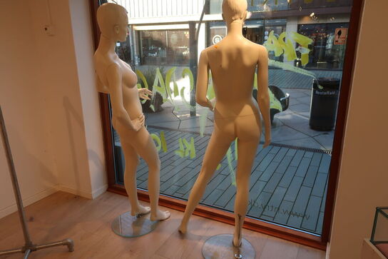2 stk. mannequin