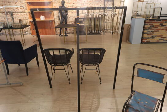 Tøjtstativ med bøjler