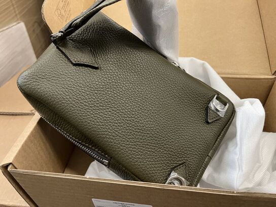 Taske MONTBLANC Grain on body Khaki MB220204