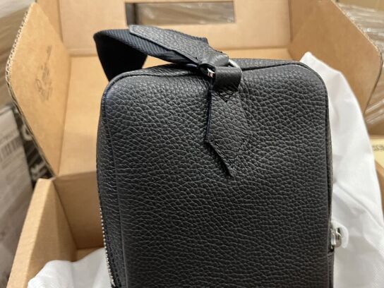 Taske MONTBLANC Grain on body black MB220203