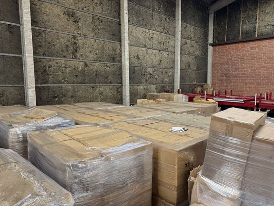 29 paller med diverse brugskunst