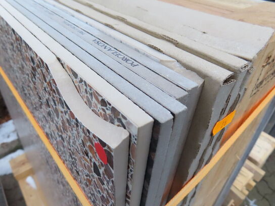 Palle med store fliser 120x120 cm