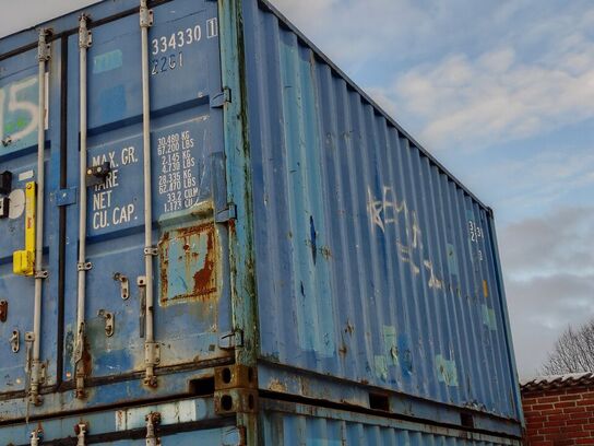 20 fods container med indhold.