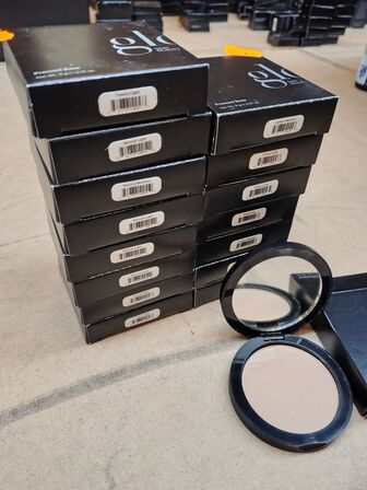 16 stk. Foundation  GLO Pressed Base
