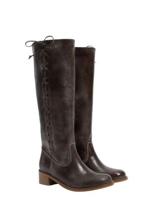 Ann Laces DICO Str.: 40