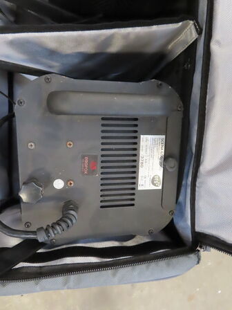 2 stk. teaterlamper i Flightcase og 2 stk. i taske