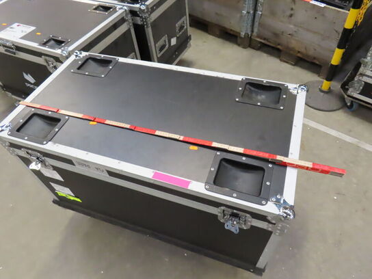 1 stk. Fresnel lamper i Flightcase - DESISTI LEONARDO 2kW