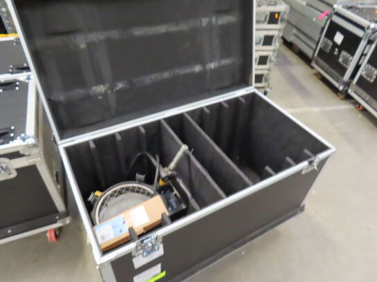 1 stk. Fresnel lamper i Flightcase - DESISTI LEONARDO 2kW