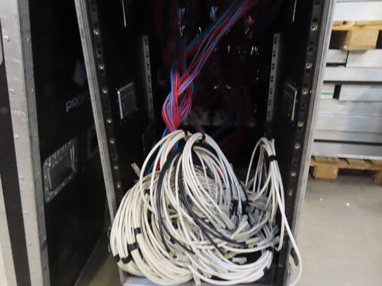 Dæmperskab i flightcase - SGM 48ch