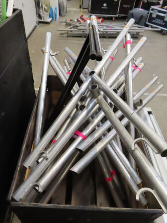 4 stk. X-stativer og 1 stk. keyboardstativ