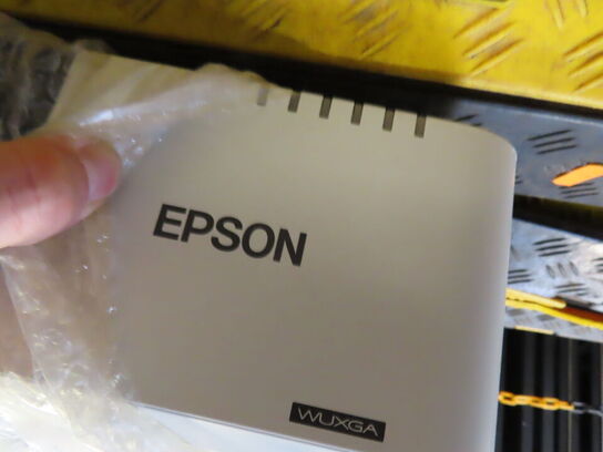 Projaktor m. ophæng - EPSON EB l610U