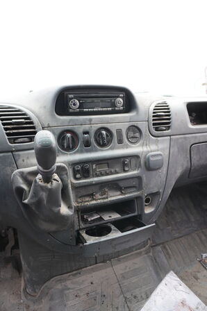 Varebil MERCEDES-BENZ Sprinter 211 CDI-35