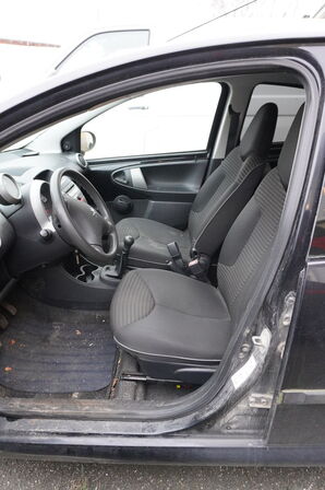 Personbil PEUGEOT 107 1.1 5d