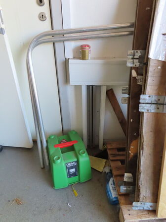 Div. materialer i hjørnet