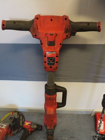 Slagnøgle med friktionsring, MILWAUKEE M18 FHIWF1R