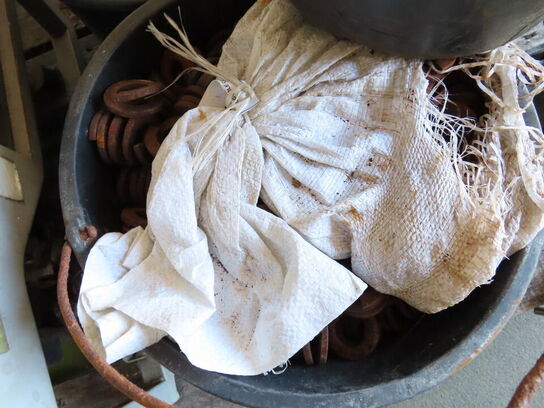 Div. spande med indhold