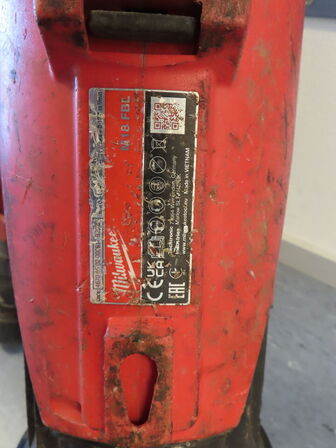 Løvblæser, MILWAUKEE M18 FBL