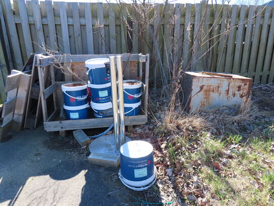 Alle løse materialer på pladsen