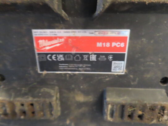 Ladestation, MILWAUKEE M18 PC6 med 4 stk. batterier