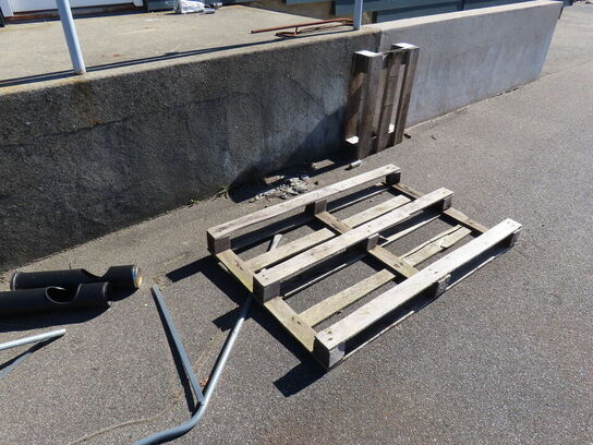 Alle løse materialer på pladsen