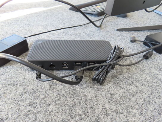 2 stk. 34" curve-monitorer, CEPTER C34PULSEX m. tastatur og dockingstation