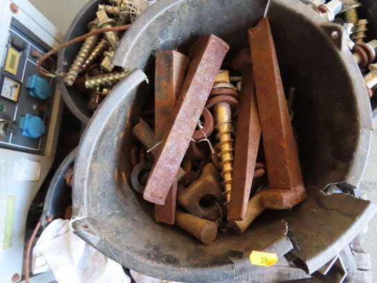 Div. spande med indhold