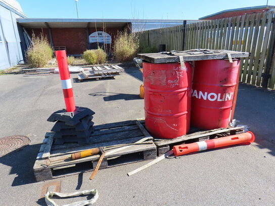 Alle løse materialer på pladsen