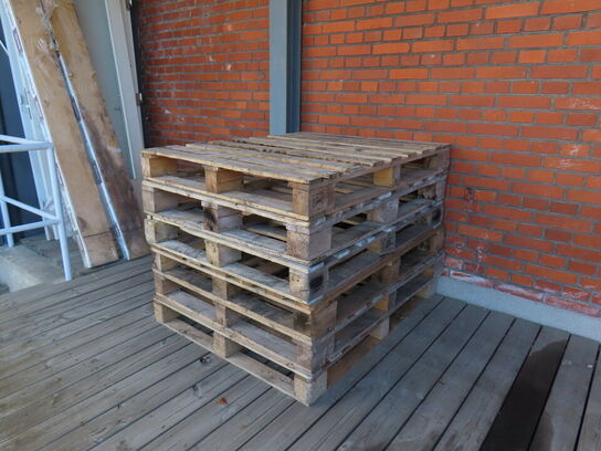 Alle løse materialer på pladsen