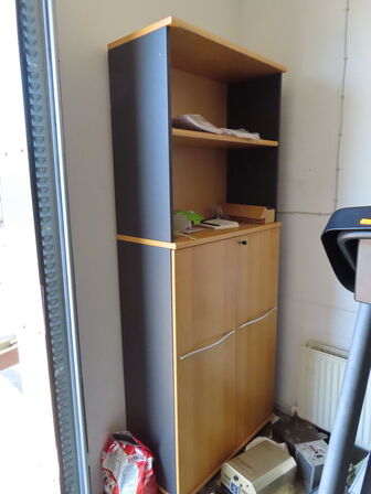 Div. reoler og møbler