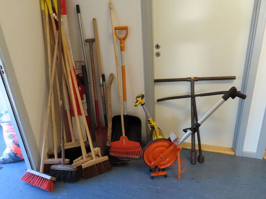 Koste og redskaber samt måleværktøj