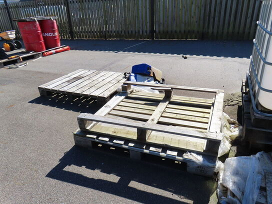 Alle løse materialer på pladsen