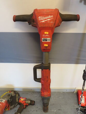 Slagnøgle med friktionsring, MILWAUKEE M18 FHIWF1R