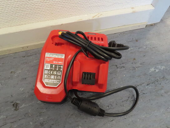 Ladestation, MILWAUKEE M12-18FC 