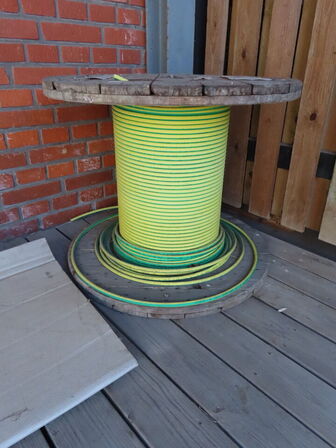 Alle løse materialer på pladsen