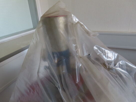 2 stk. paller med indhold