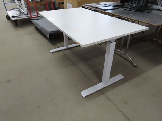 El hæve/sænke skrivebord