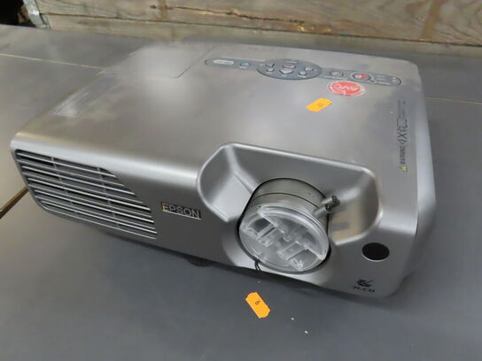 Projektor EPSON  EMP-821