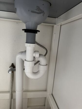 Aftræksskab og kemikalieskab fra ALFA -OMEGA LAB (MOMSFRI)