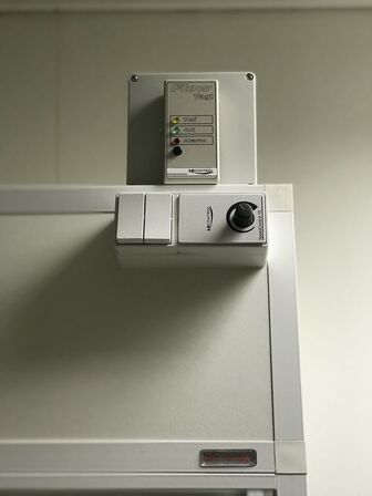 Aftræksskab og kemikalieskab fra ALFA -OMEGA LAB (MOMSFRI)