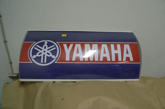 LED-lysskilt m/YAMAHA logo ca. 90x42cm 9W 230V