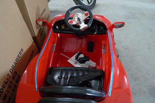 Elektrisk legebil til små børn, rød sportsvogn