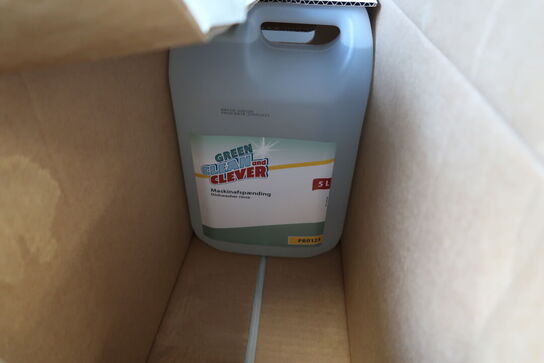 3 fag lagerreoler med div. Rengøringsmidler, rengøringsartikler m.m.