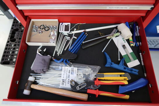 Værktøjsvogn med indhold TC STRASSE