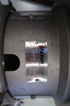 Membran filter SANI med pumper INOXPA ESTAMPINOX EFI 2 MR og styring