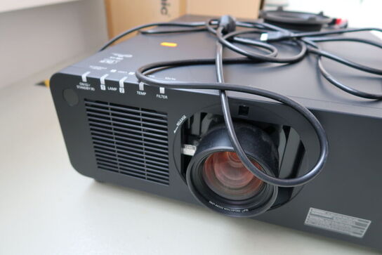 Projektor PANASONIC PT-DW830ELK