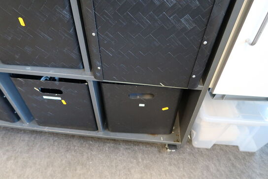 Div. Laboratorieglas, laboratorieudstyr, sikkedhedsudstyr m.m.