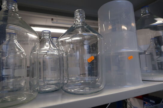 Div. Laboratorieglas